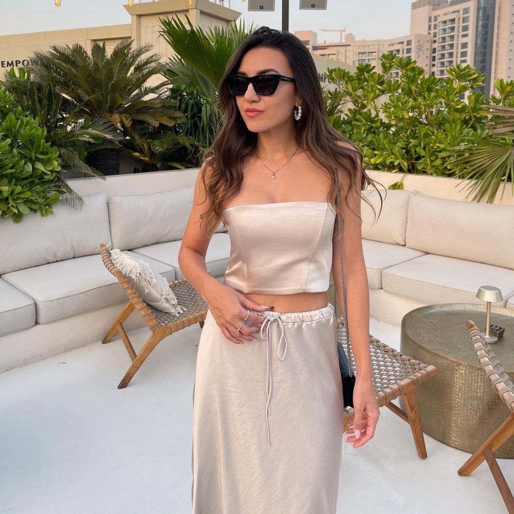 Zara Pearl Gray Satin Effect Crop Top - Picture 1 of 12